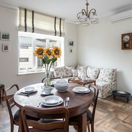 Cheerful Air Conditioned Apartment With Mezzanine And Parking - Old Town 克拉科夫 外观 照片