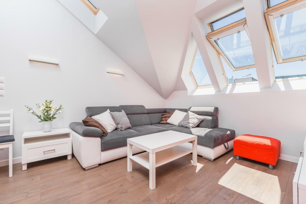Cheerful Air Conditioned Apartment With Mezzanine And Parking - Old Town 克拉科夫 外观 照片