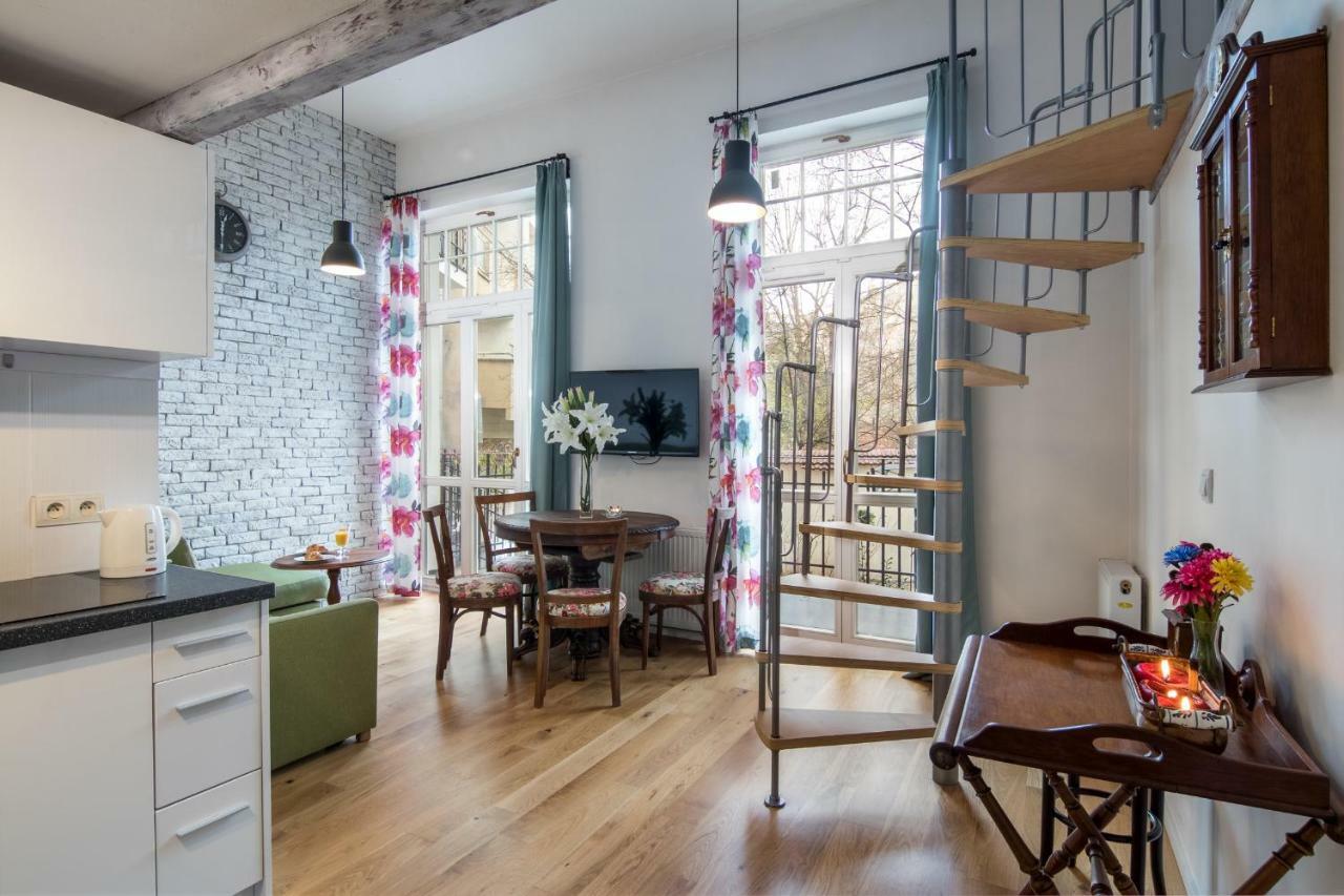 Cheerful Air Conditioned Apartment With Mezzanine And Parking - Old Town 克拉科夫 外观 照片