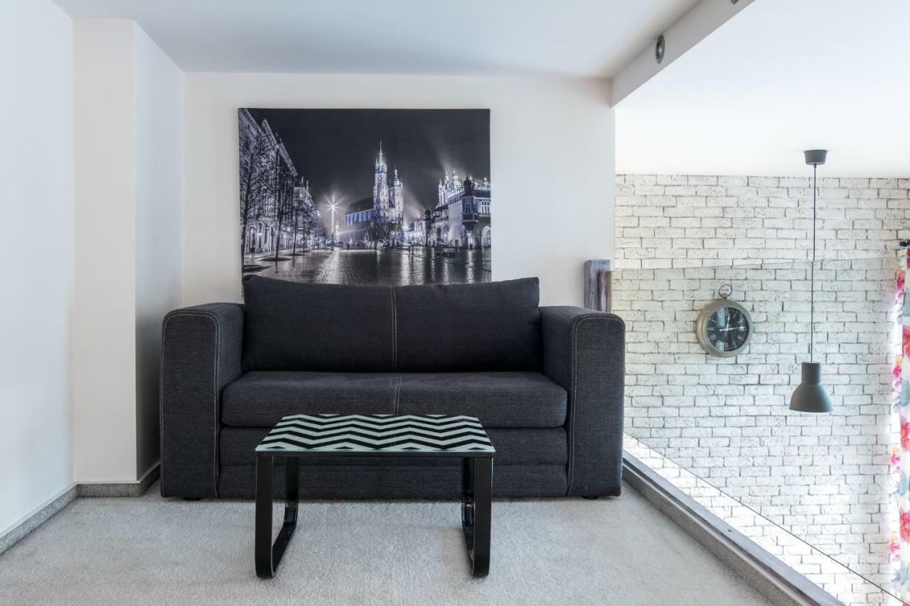 Cheerful Air Conditioned Apartment With Mezzanine And Parking - Old Town 克拉科夫 外观 照片