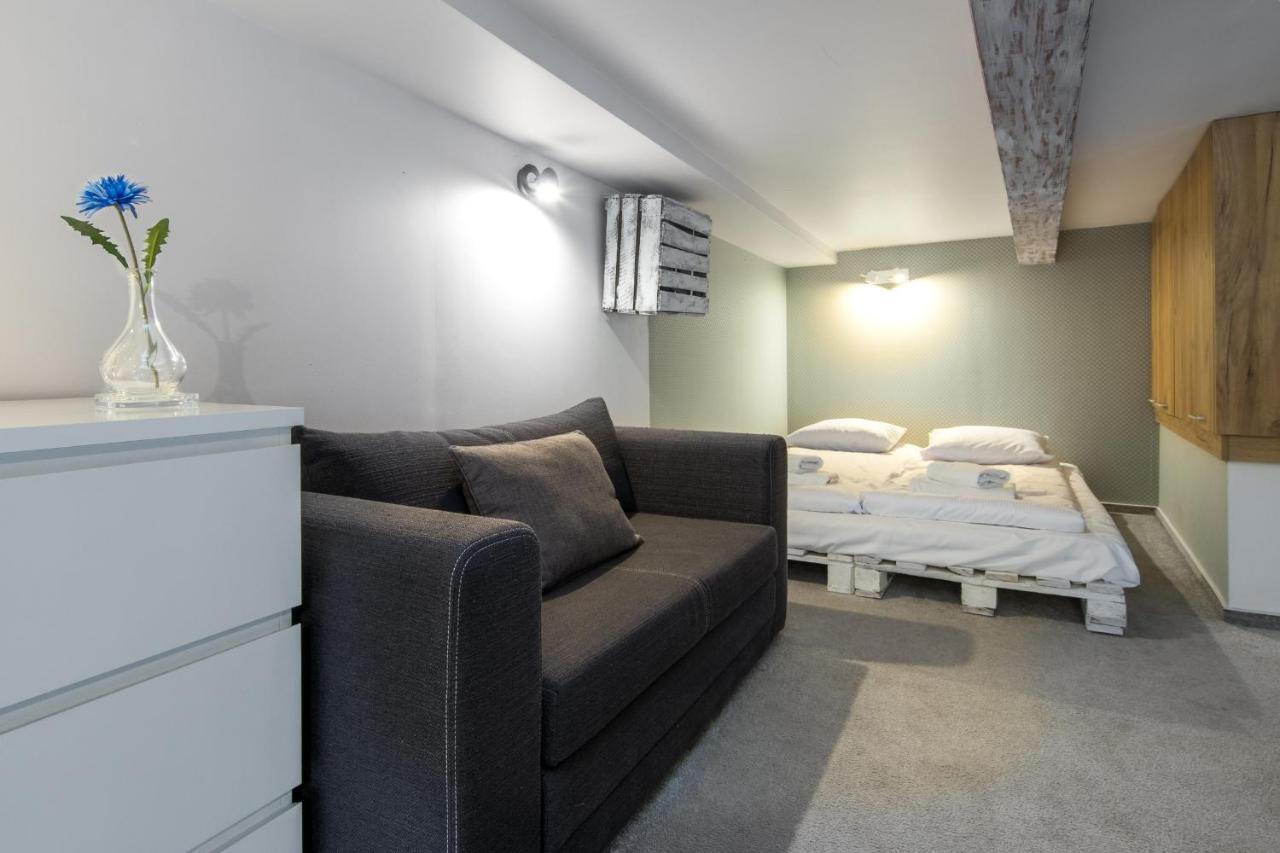 Cheerful Air Conditioned Apartment With Mezzanine And Parking - Old Town 克拉科夫 外观 照片